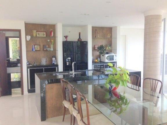Imagem Casa com 3 Quartos à Venda, 496 m² em Golf Village - Carapicuíba