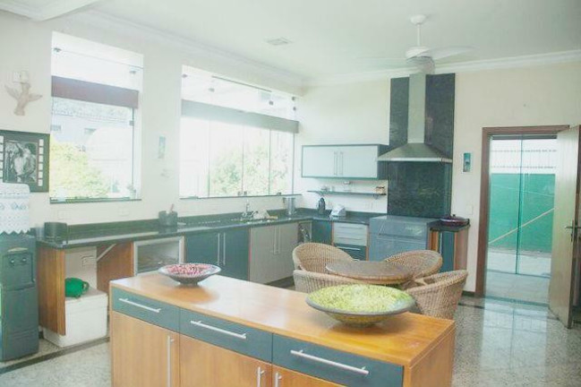 Imagem Sobrado com 20 Quartos à Venda, 1.144 m² em Enseada - Guarujá