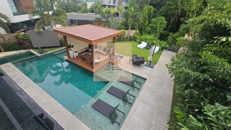 Casa de Condomínio com 6 Quartos à Venda, 855 m²
