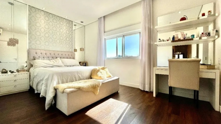 Imagem Casa com 4 Quartos à Venda, 380 m² em Jardim Do Golf I - Jandira