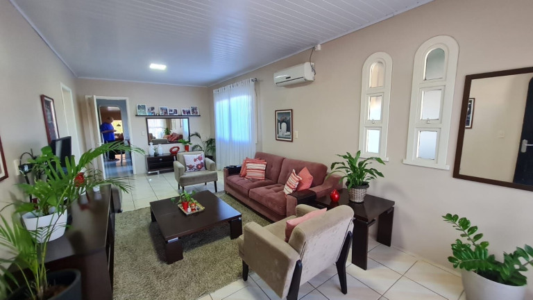 Imagem Casa com 4 Quartos à Venda, 290 m² em Arroio Grande - Santa Cruz Do Sul Imagem Casa com 4 Quartos à Venda, 290 m² em Arroio Grande - Santa Cruz Do Sul