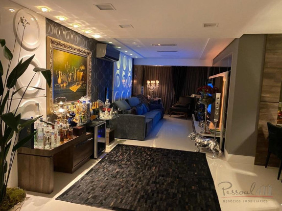 Apartamento com 3 Quartos à Venda, 228 m² em Agronômica - Florianópolis