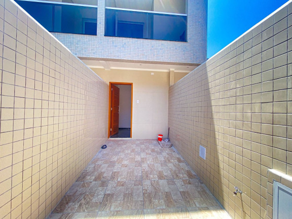 Casa com 3 Quartos à Venda, 93 m² em Embaré - Santos