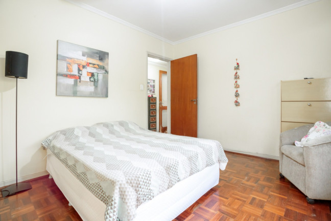 Imagem Imóvel com 2 Quartos à Venda, 74 m² em Menino Deus - Porto Alegre Imagem Imóvel com 2 Quartos à Venda, 74 m² em Menino Deus - Porto Alegre