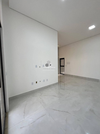 Imagem Casa com 3 Quartos à Venda, 97 m²