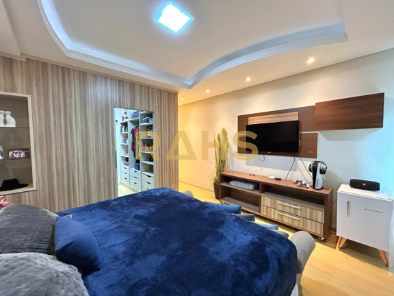 Imagem Casa com 4 Quartos à Venda, 279 m² em Floresta - Joinville Imagem Casa com 4 Quartos à Venda, 279 m² em Floresta - Joinville