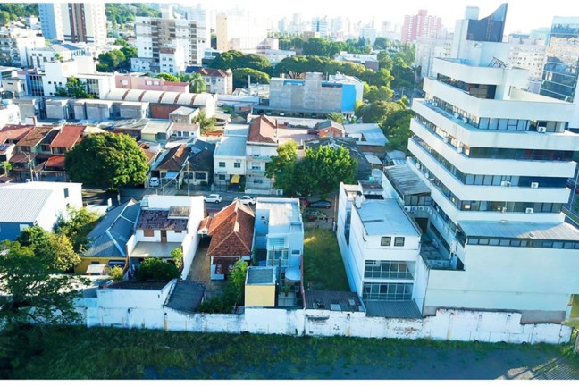 Imagem Terreno à Venda, 220 m² em Santana - Porto Alegre