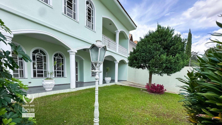 Casa com 5 Quartos à Venda, 537 m² em São Lourenço - Curitiba