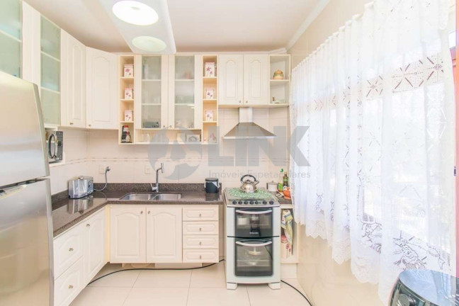 Imagem Imóvel com 3 Quartos à Venda, 181 m² em Tristeza - Porto Alegre Imagem Imóvel com 3 Quartos à Venda, 181 m² em Tristeza - Porto Alegre