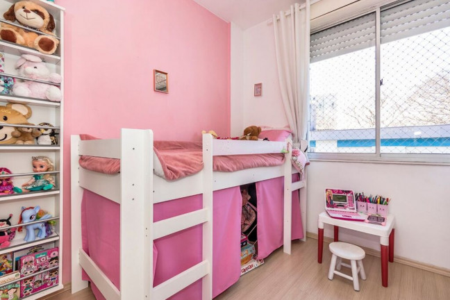 Imagem Imóvel com 2 Quartos à Venda, 47 m² em Cristal - Porto Alegre Imagem Imóvel com 2 Quartos à Venda, 47 m² em Cristal - Porto Alegre