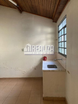 Imagem Casa com 3 Quartos à Venda, 300 m² em São Benedito - Uberaba Imagem Casa com 3 Quartos à Venda, 300 m² em São Benedito - Uberaba
