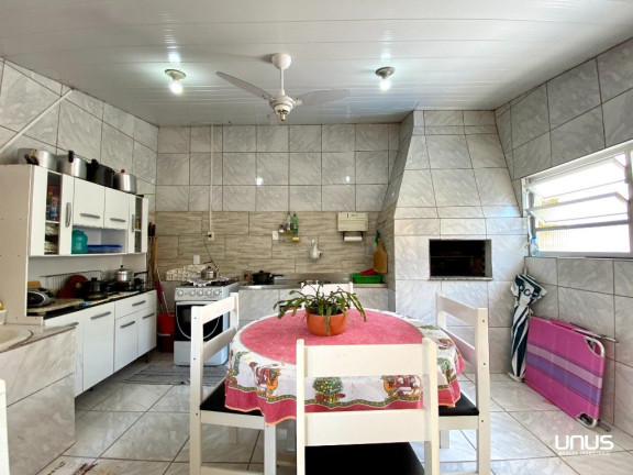 Imagem Casa com 3 Quartos à Venda, em Estreito - Florianópolis Imagem Casa com 3 Quartos à Venda, em Estreito - Florianópolis
