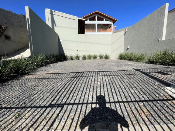 Imagem Casa com 3 Quartos à Venda, 250 m² em Uvaranas - Ponta Grossa