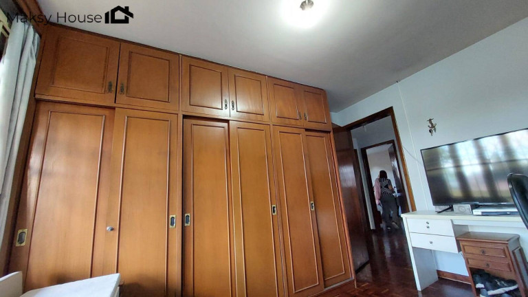 Imagem Casa com 4 Quartos à Venda,  em Boqueirão - Curitiba