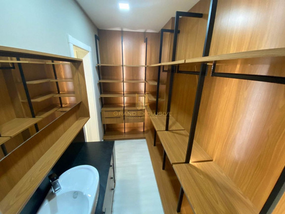 Imagem Apartamento com 3 Quartos à Venda, 134 m² em Centro - Balneário Camboriú Imagem Apartamento com 3 Quartos à Venda, 134 m² em Centro - Balneário Camboriú