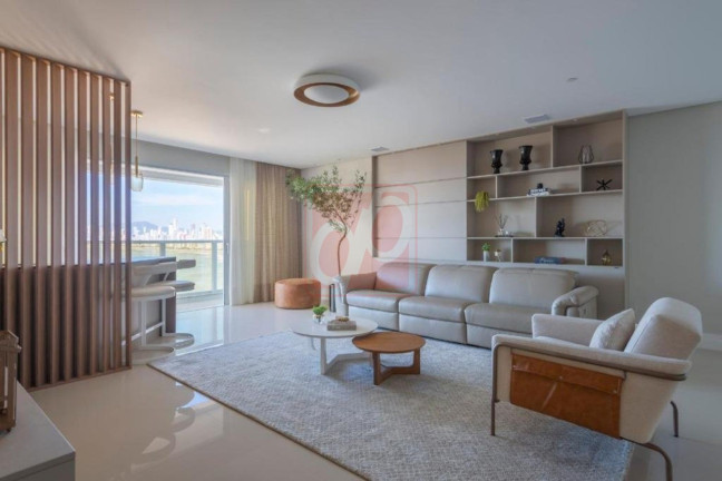 Imagem Apartamento com 3 Quartos à Venda, 181 m² em Pioneiros - Balneário Camboriú Imagem Apartamento com 3 Quartos à Venda, 181 m² em Pioneiros - Balneário Camboriú
