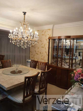 Imagem Apartamento com 3 Quartos para Temporada, 146 m² em Centro - Balneário Camboriú Imagem Apartamento com 3 Quartos para Temporada, 146 m² em Centro - Balneário Camboriú