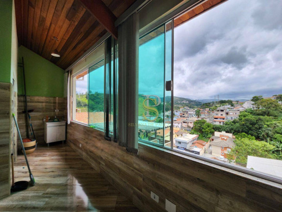 Imagem Casa com 5 Quartos à Venda, 300 m² em Centro - Mairiporã