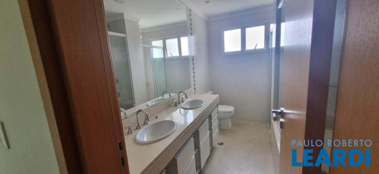 Imagem Apartamento com 3 Quartos à Venda, 158 m² em Vila Assunção - Santo André Imagem Apartamento com 3 Quartos à Venda, 158 m² em Vila Assunção - Santo André
