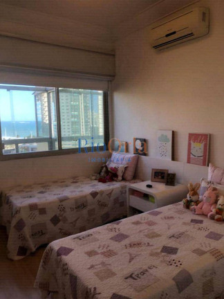 Imagem Apartamento com 3 Quartos à Venda, 229 m² em Barra Da Tijuca - Rio De Janeiro
