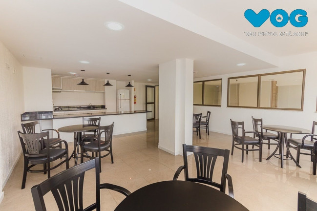 Imagem Imóvel com 2 Quartos à Venda, 68 m² em Menino Deus - Porto Alegre Imagem Imóvel com 2 Quartos à Venda, 68 m² em Menino Deus - Porto Alegre