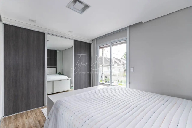 Imagem Sobrado com 3 Quartos à Venda, 240 m² em Atuba - Curitiba Imagem Sobrado com 3 Quartos à Venda, 240 m² em Atuba - Curitiba