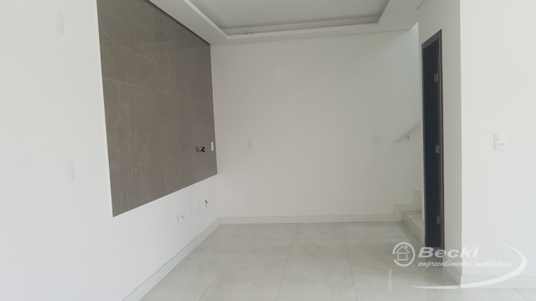 Imagem Casa com 2 Quartos para Alugar, 80 m² em Fátima - Joinville