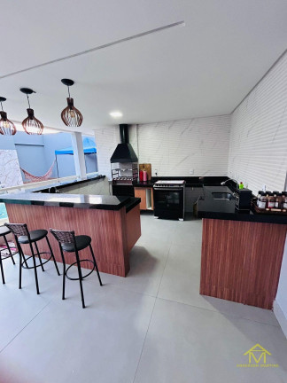 Casa com 4 Quartos à Venda, 700 m² em Santa Mônica - Guarapari