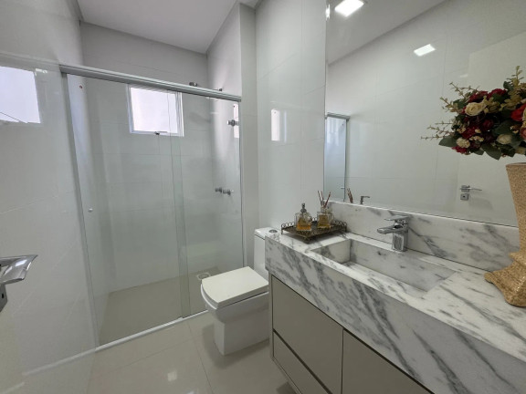 Imagem Apartamento com 4 Quartos à Venda, 210 m² em Meia Praia - Itapema