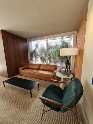 Imagem Imóvel com 2 Quartos à Venda, 104 m² em Petrópolis - Porto Alegre Imagem Imóvel com 2 Quartos à Venda, 104 m² em Petrópolis - Porto Alegre