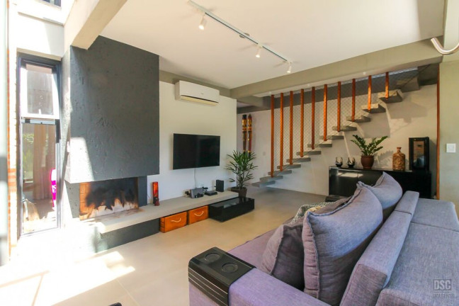 Imagem Casa de Condomínio com 3 Quartos à Venda, 160 m² em Hípica - Porto Alegre