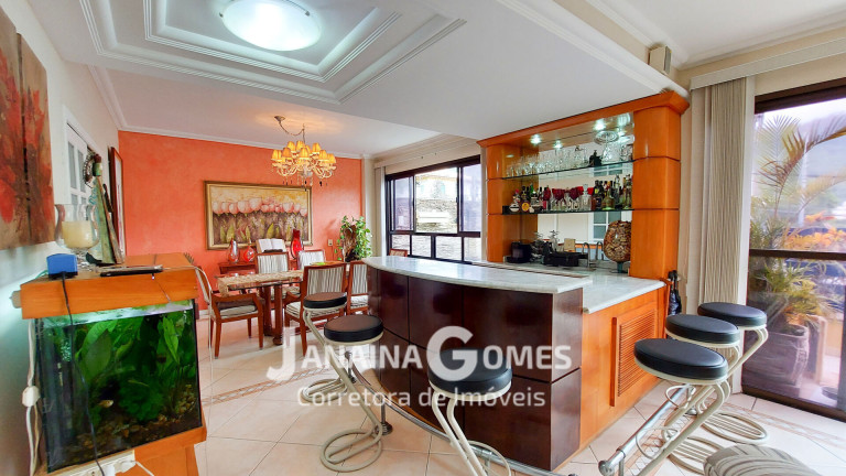 Imagem Casa com 4 Quartos à Venda, 300 m² em São Francisco - Niterói Imagem Casa com 4 Quartos à Venda, 300 m² em São Francisco - Niterói