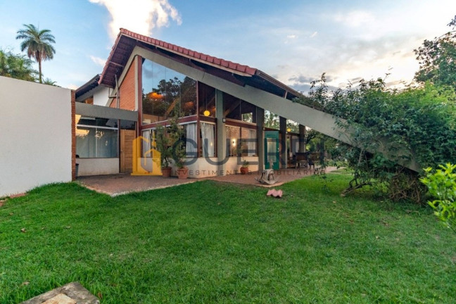 Imagem Casa com 5 Quartos à Venda, 2.072 m² em Park Way - Brasília Imagem Casa com 5 Quartos à Venda, 2.072 m² em Park Way - Brasília