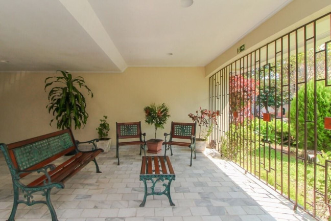 Imagem Apartamento com 3 Quartos à Venda, 197 m² em Auxiliadora - Porto Alegre Imagem Apartamento com 3 Quartos à Venda, 197 m² em Auxiliadora - Porto Alegre