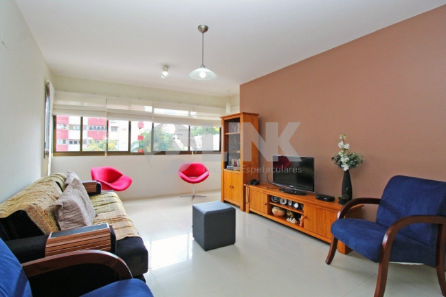 Apartamento com 3 Quartos à Venda, 103 m² em Auxiliadora - Porto Alegre