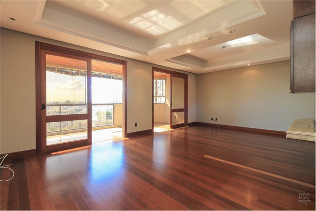 Foto do imóvel Apartamento com 3 Quartos à Venda, 211 m² em Mont Serrat - Porto Alegre