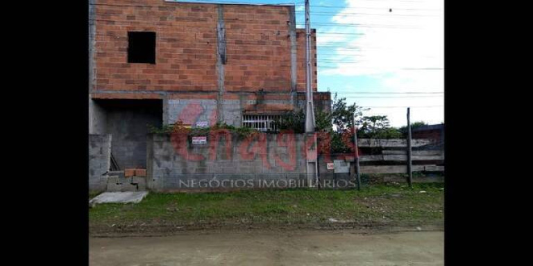 Casa com 3 Quartos à Venda, 147 m² em Praia Das Palmeiras - Caraguatatuba