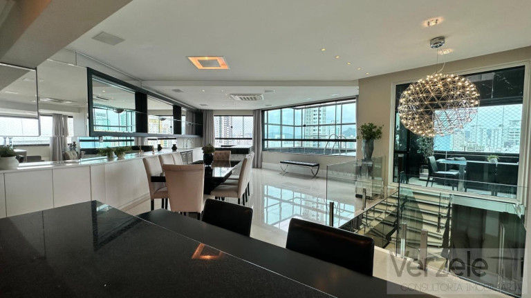 Imagem Apartamento com 4 Quartos à Venda, 280 m² em Centro - Balneário Camboriú Imagem Apartamento com 4 Quartos à Venda, 280 m² em Centro - Balneário Camboriú