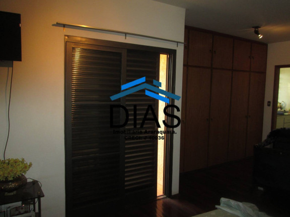 Imagem Casa com 3 Quartos à Venda, 196 m² em Vila Furlan - Araraquara