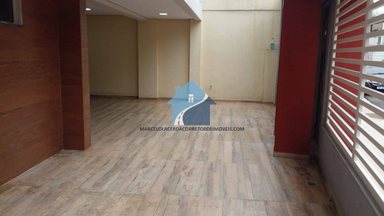 Imagem Casa com 6 Quartos à Venda, 300 m² em Adrianópolis - Manaus