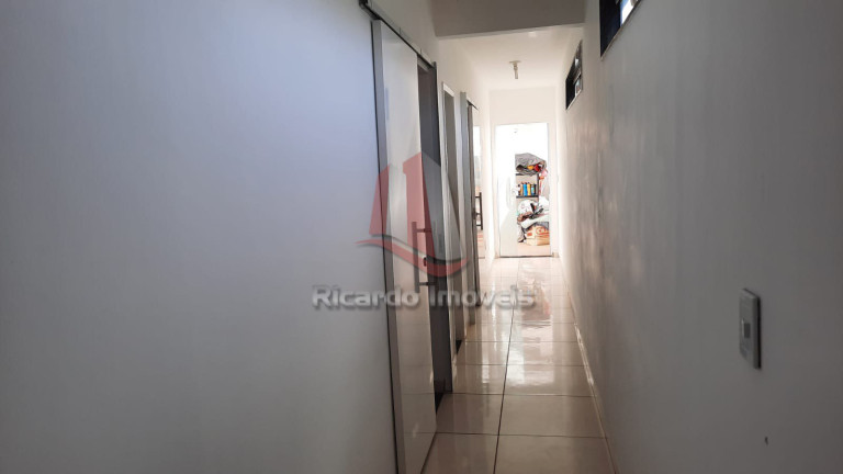 Imagem Imóvel com 3 Quartos à Venda, 150 m² em Cabo Frio
