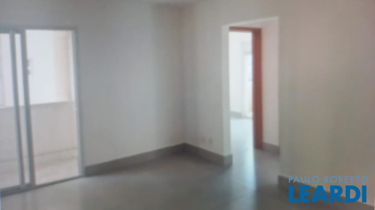 Imagem Apartamento com 2 Quartos para Alugar, 64 m² em Centro - Santo André