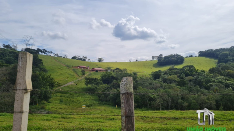 Imagem Imóvel com 4 Quartos para Alugar, 120 m² em Morro Grande Da Boa Vista - Bragança Paulista Imagem Imóvel com 4 Quartos para Alugar, 120 m² em Morro Grande Da Boa Vista - Bragança Paulista