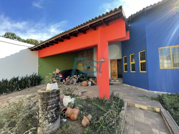 Imagem Casa com 3 Quartos à Venda, 475 m² em Jardim Itália - Cuiabá