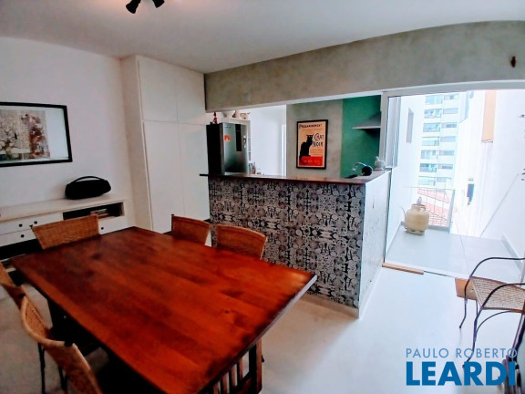 Imagem Sobrado com 3 Quartos à Venda, 217 m² em Vila Gilda - Santo André