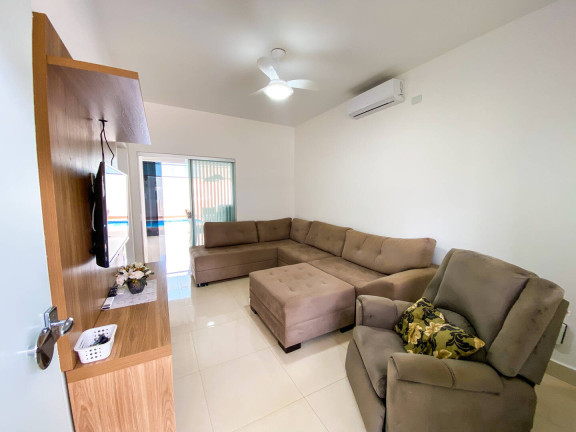 Imagem Casa com 2 Quartos à Venda, 180 m² em Setor Lagoa Quente - Caldas Novas Imagem Casa com 2 Quartos à Venda, 180 m² em Setor Lagoa Quente - Caldas Novas