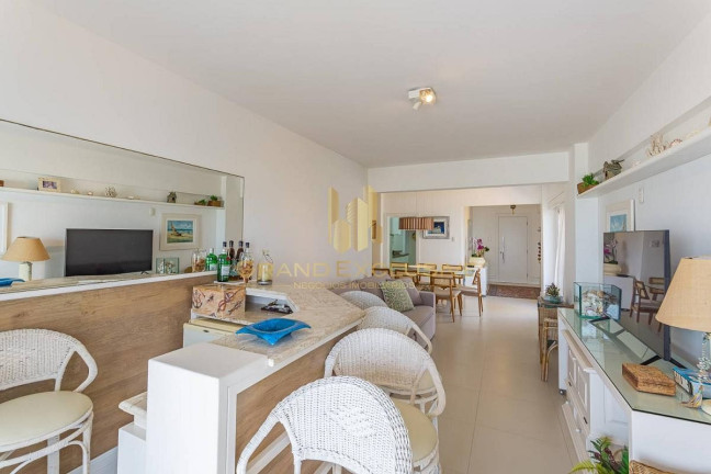 Imagem Apartamento com 3 Quartos à Venda, 177 m² em Centro - Balneário Camboriú Imagem Apartamento com 3 Quartos à Venda, 177 m² em Centro - Balneário Camboriú