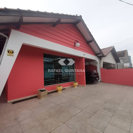 Imagem Casa com 2 Quartos à Venda, 80 m² em Balneário - Florianópolis