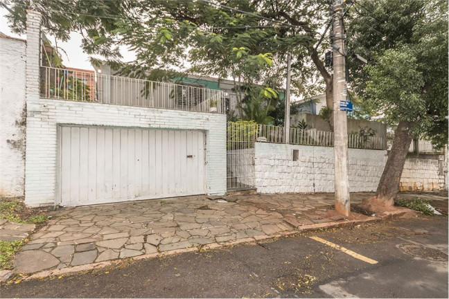 Imagem Casa com 4 Quartos à Venda, 201 m² em Santa Tereza - Porto Alegre
