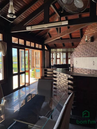 Imagem Casa com 4 Quartos à Venda, 235 m² em Centro - Torres Imagem Casa com 4 Quartos à Venda, 235 m² em Centro - Torres